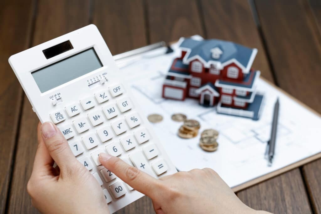 person doing property taxes calculation